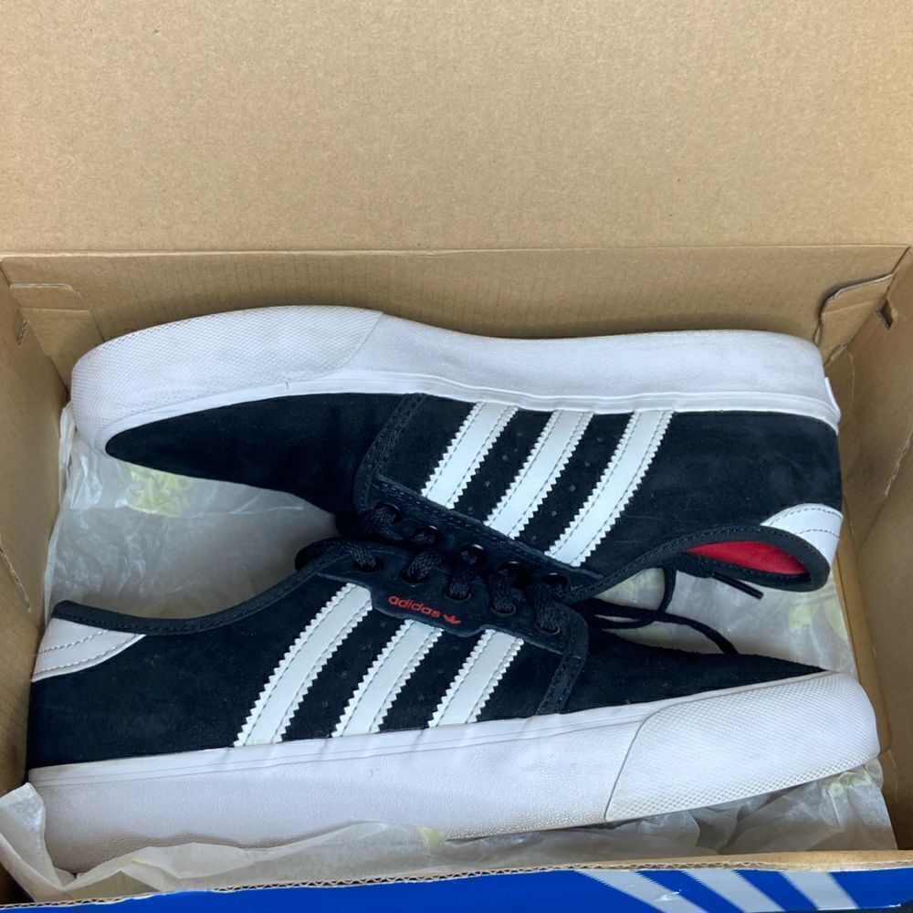 Adidas Seeley XT Sneakers Size 5 - Picture 3 of 12